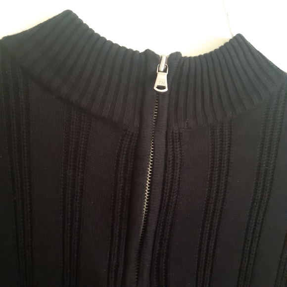 Tommy Hilfiger 1/4 Zip Sweater - Picture 10 of 12